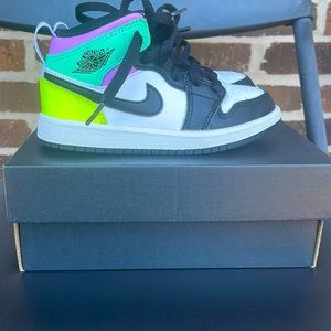 Jordan 1 Mid (PS)